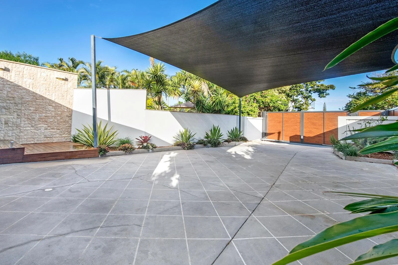 Additional image 18 of 46 Fairsky Avenue, Mermaid Waters QLD 4218