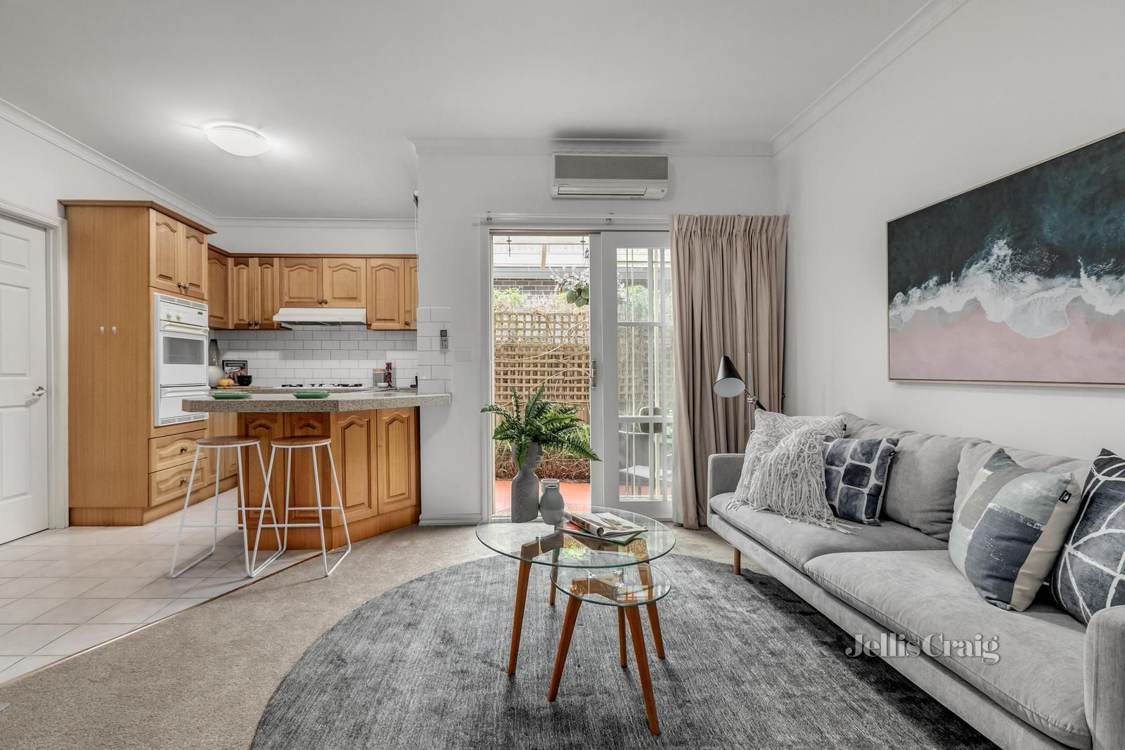 1/4 Glen Iris Road, Camberwell VIC 3124, Image 2