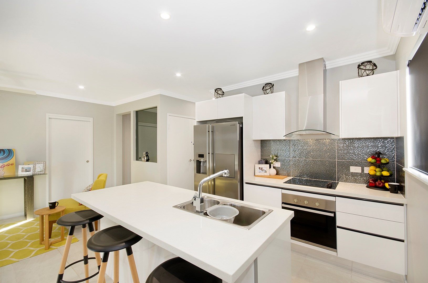 12 Colvin Street Oonoonba QLD 4811 House For Rent 330 Domain