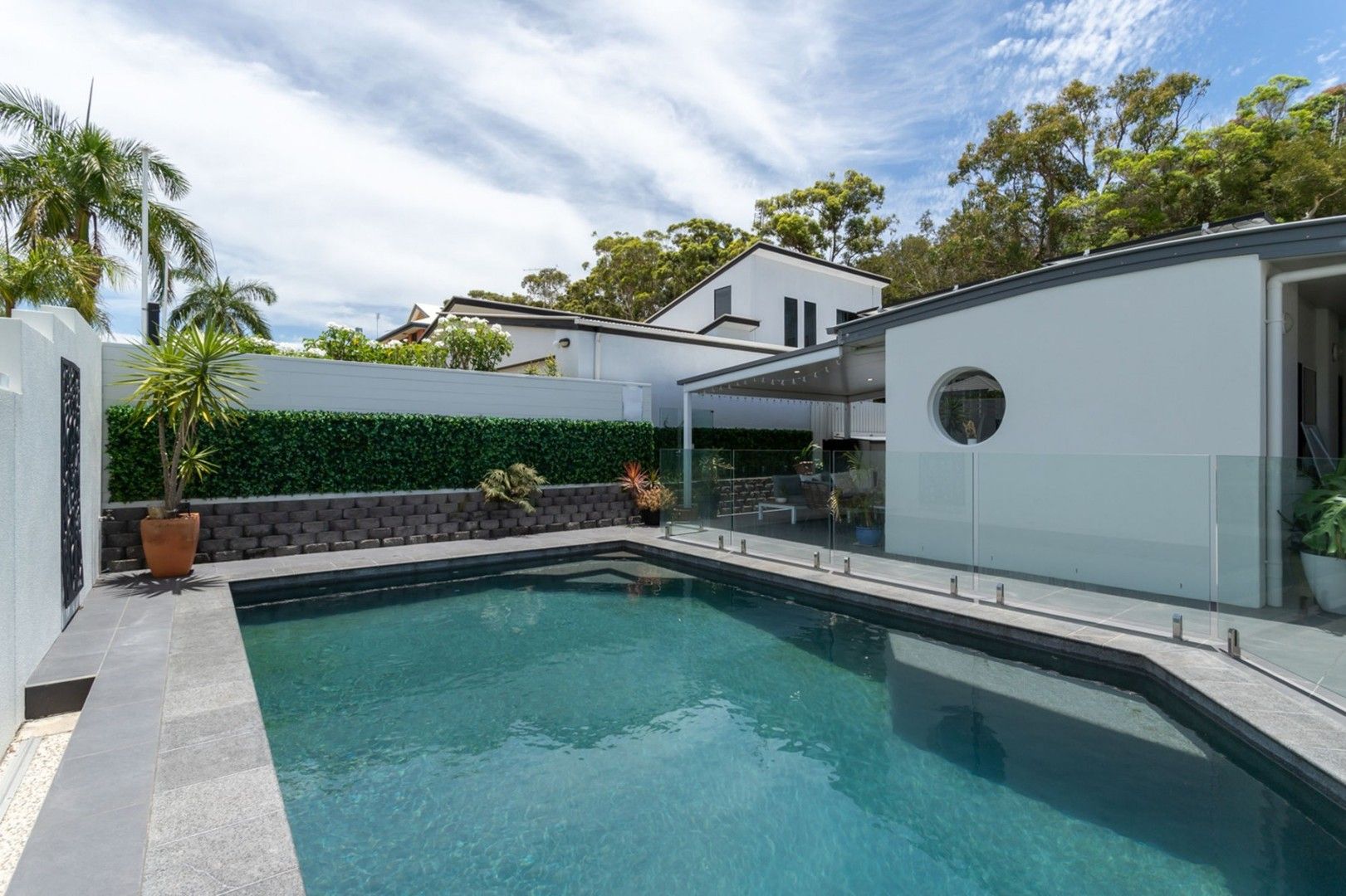 4 bedrooms House in 17 Admiralty Drive ALEXANDRA HEADLAND QLD, 4572