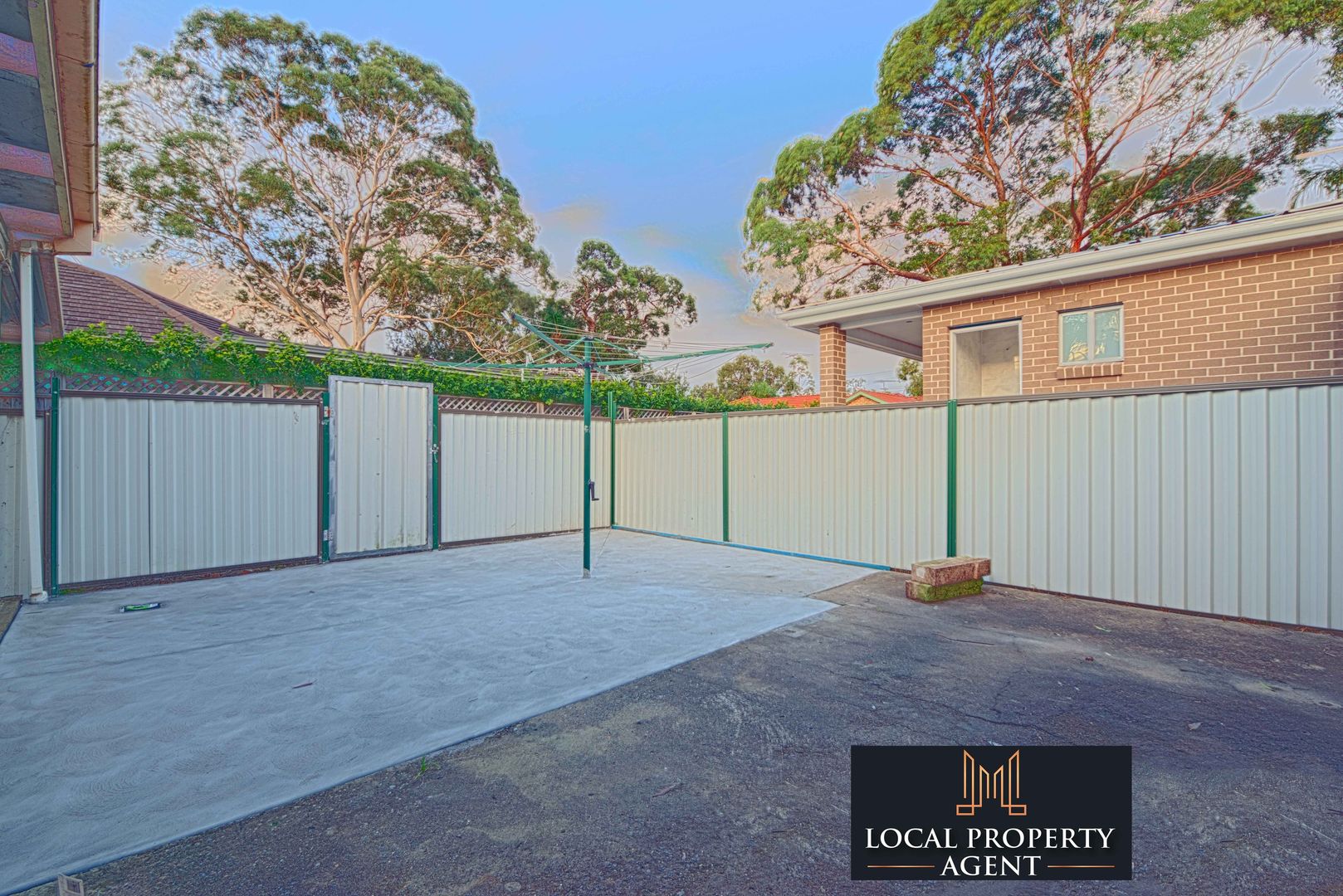 28 Monie Ave, East Hills NSW 2213, Image 1