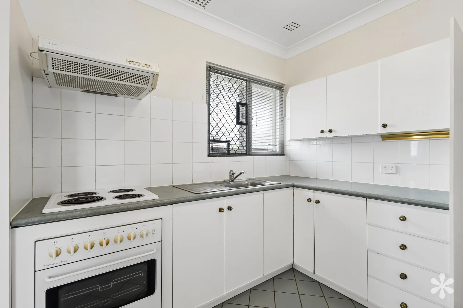 Additional image 11 of 5/245 Coode Street, Como WA 6152