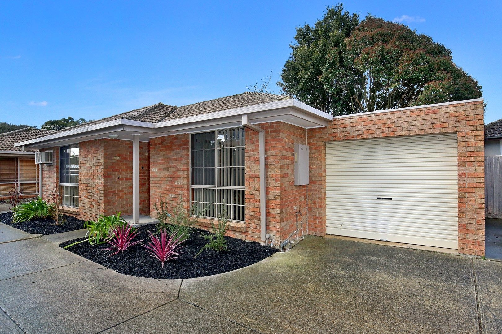 2/18 Hall Street, Epping VIC 3076, Image 0