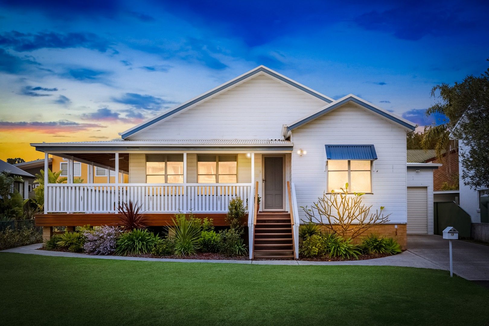 17 Magnolia Avenue, Davistown NSW 2251 House For Rent 760 Domain