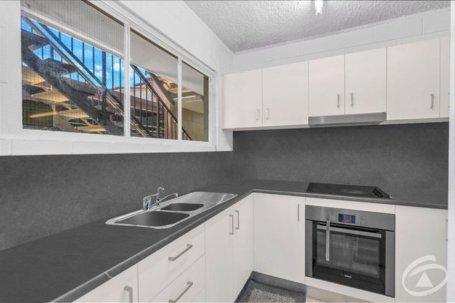 Picture of 3/173-179 Mayers Street, MANOORA QLD 4870