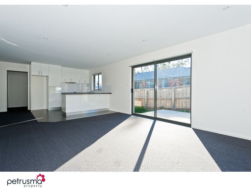 1/58 Mariah Crescent, OAKDOWNS TAS 7019, Image 1