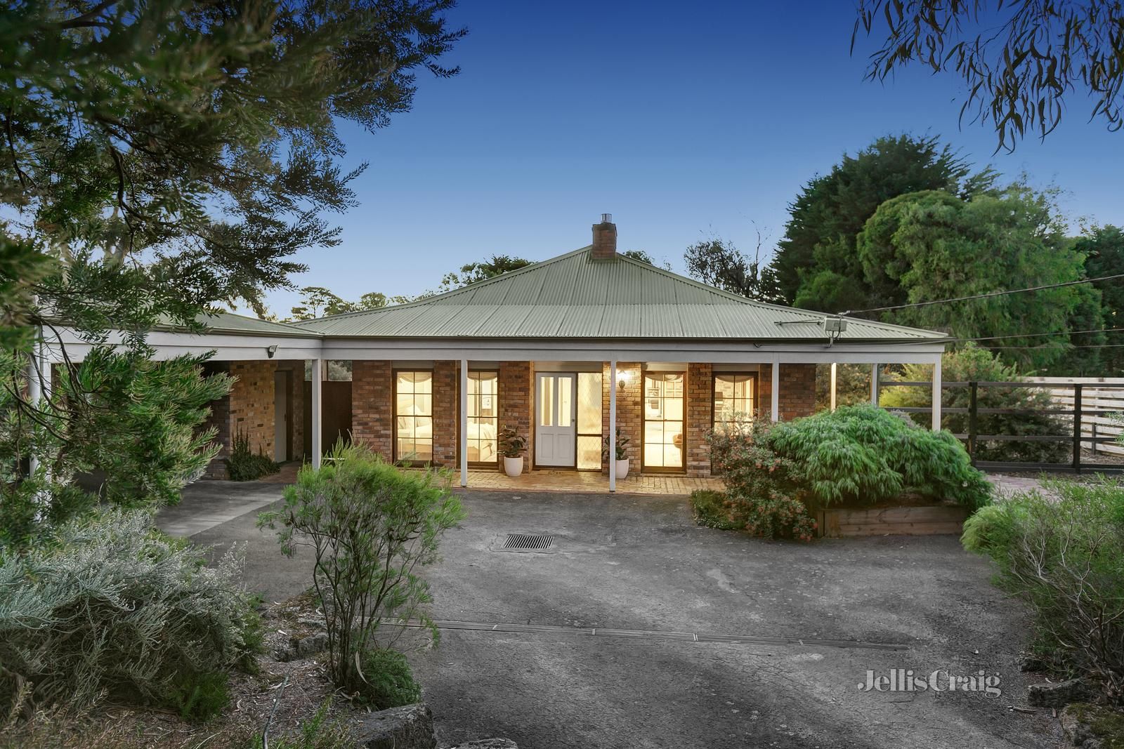 117-119 Berringa Road, Park Orchards VIC 3114, Image 0