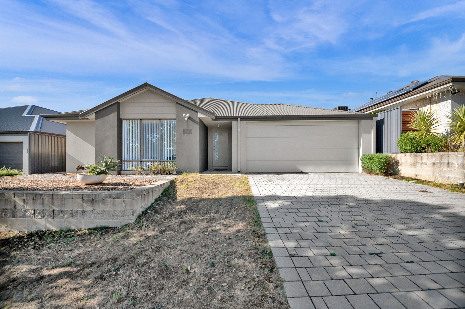 4 bedrooms House in 30 Sedano Crescent WELLARD WA, 6170