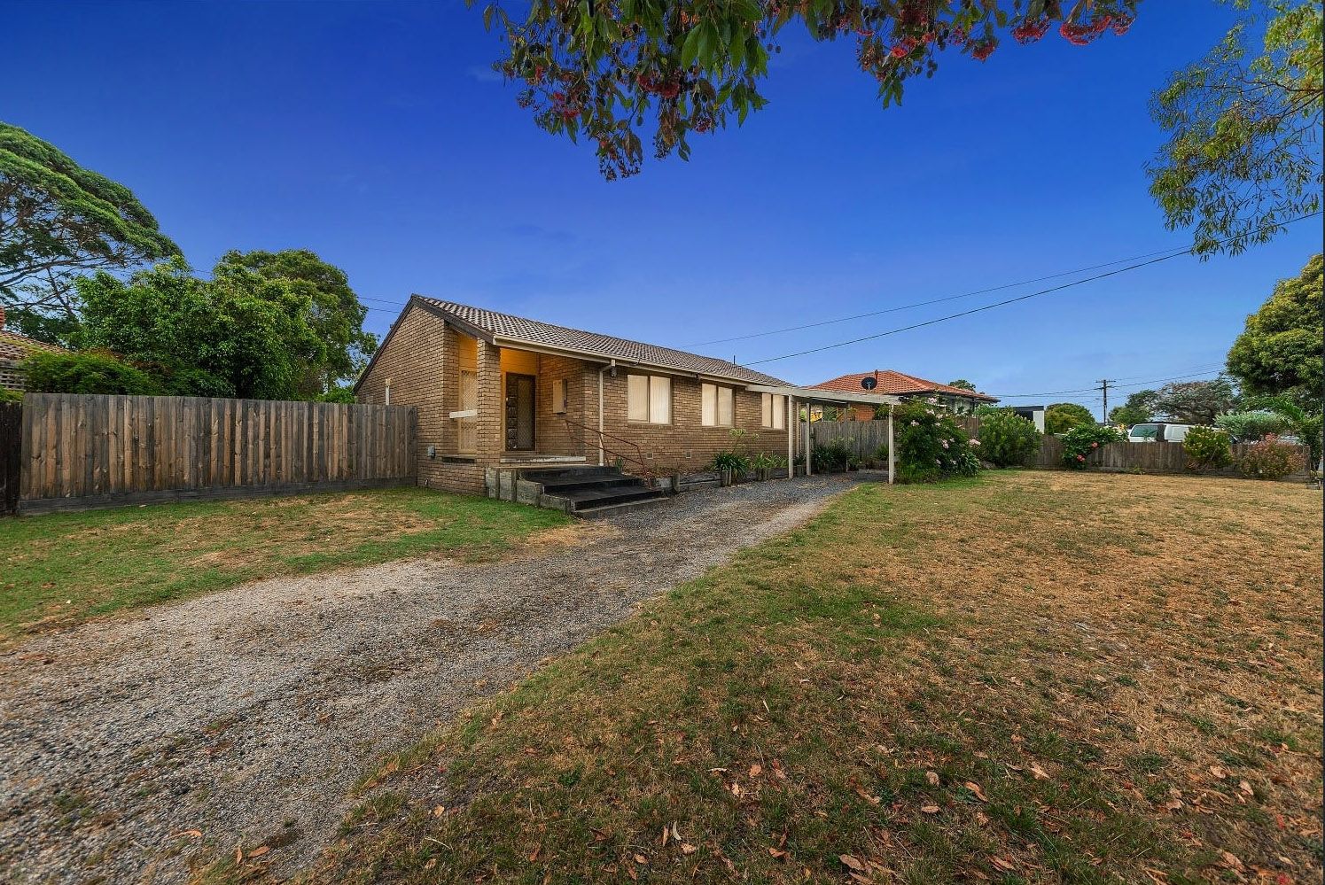 3 bedrooms House in 11 Dundar Avenue CRANBOURNE VIC, 3977