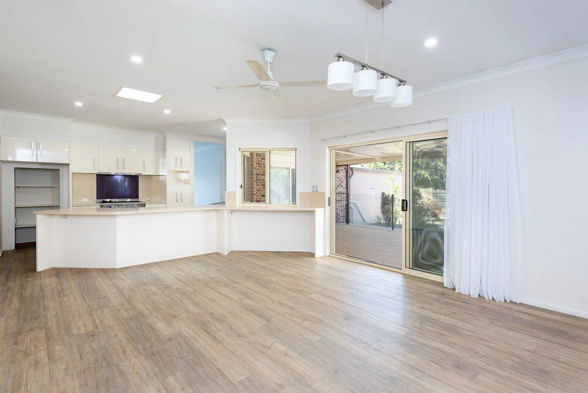 Additional image 5 of 18 Suncrest Court, Parkwood QLD 4214