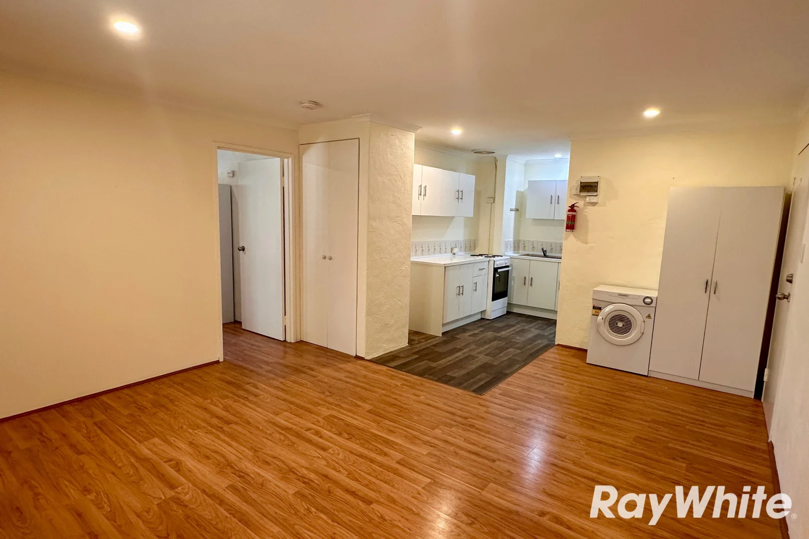 Additional image 3 of 1/98 Mandurah Terrace, Mandurah WA 6210