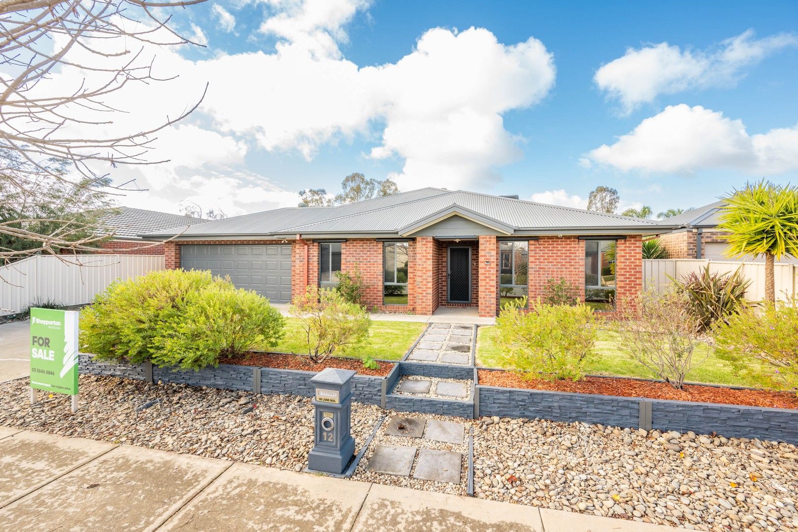 4 bedrooms House in 12 Bentleigh Street SHEPPARTON VIC, 3630