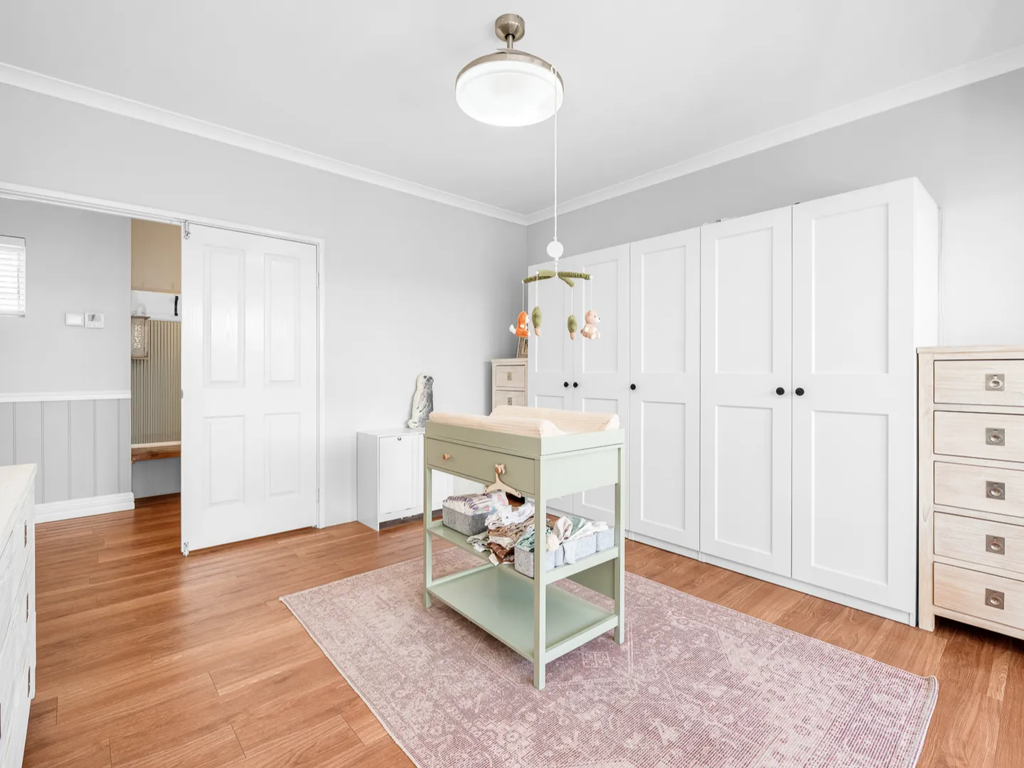 Spacious Family Living with Flexible Design -  Five Bedrooms of Comfort - Vista 6