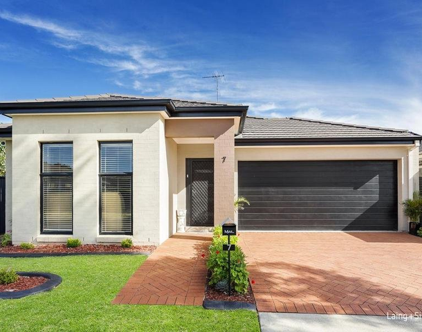 7 Jenkin Street, Ropes Crossing NSW 2760