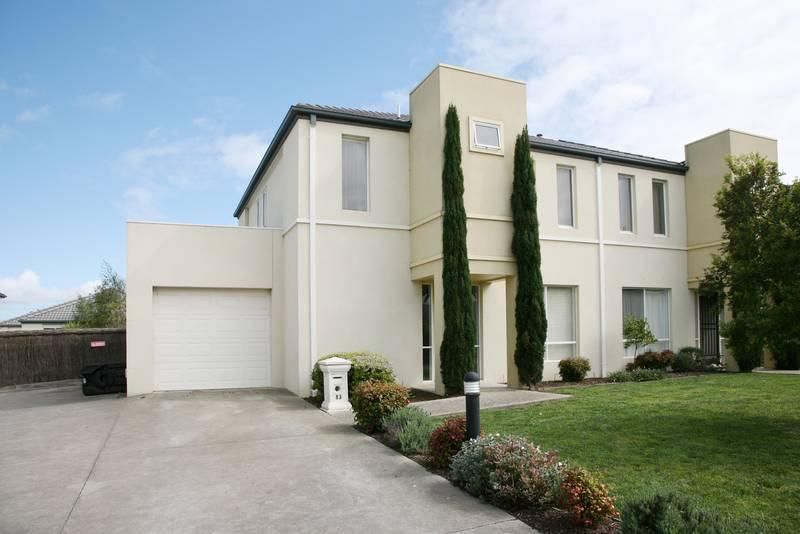 83 Sovereign Manors Crescent, ROWVILLE VIC 3178, Image 0