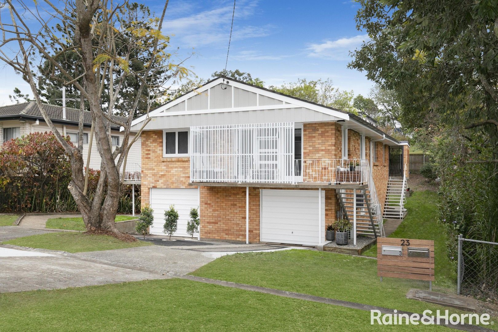 1 bedrooms Apartment / Unit / Flat in 3/23 Salisbury Street INDOOROOPILLY QLD, 4068