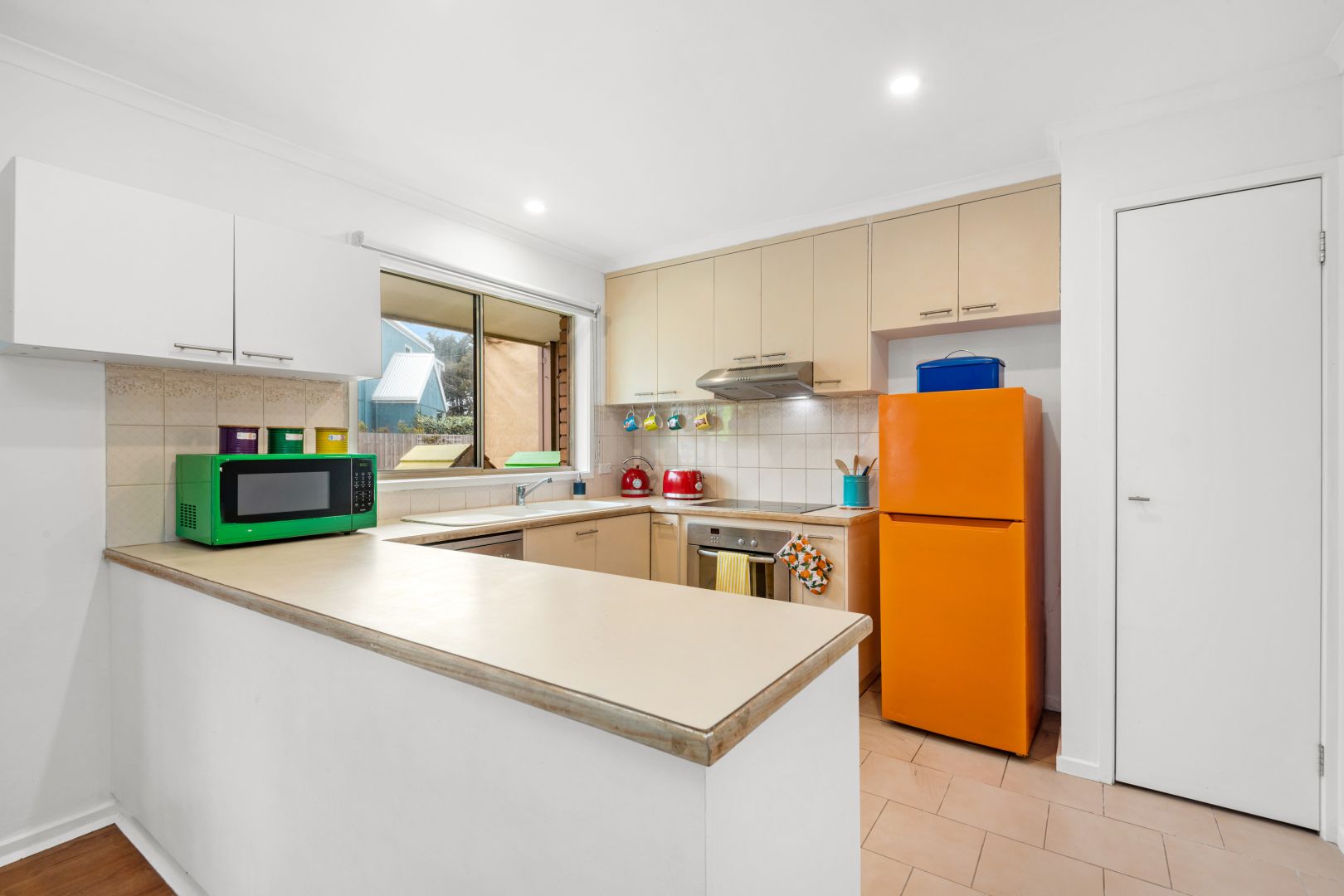 2/13 Bluff Road, St Leonards VIC 3223, Image 2