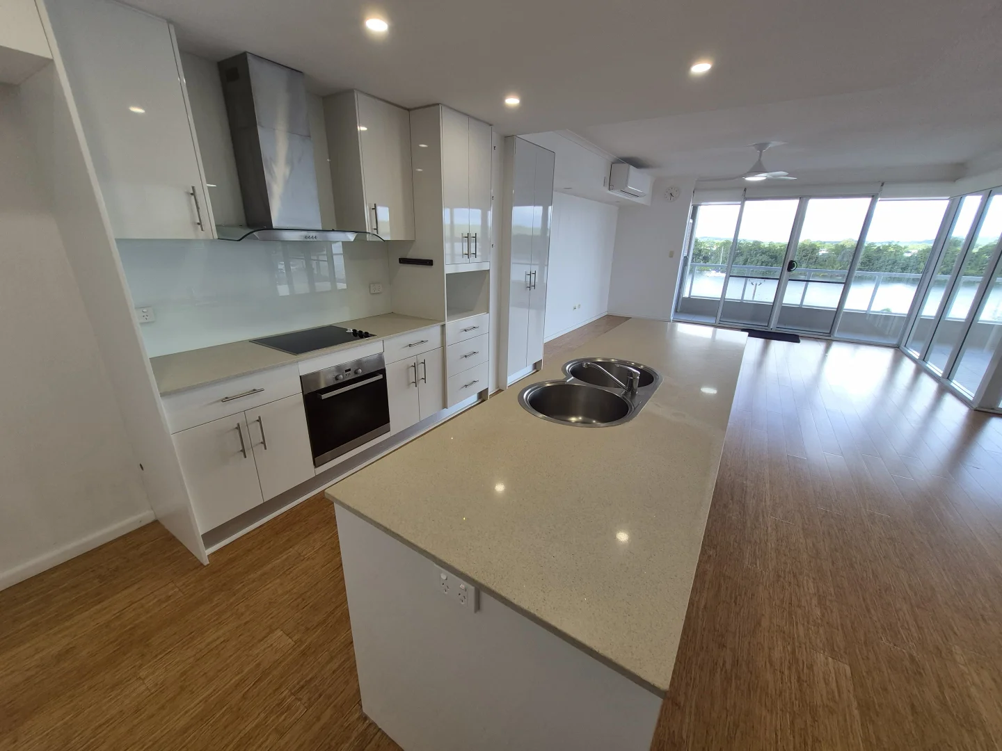 Additional image 6 of 16/30-32 Fitzgerald Esplanade, Innisfail QLD 4860