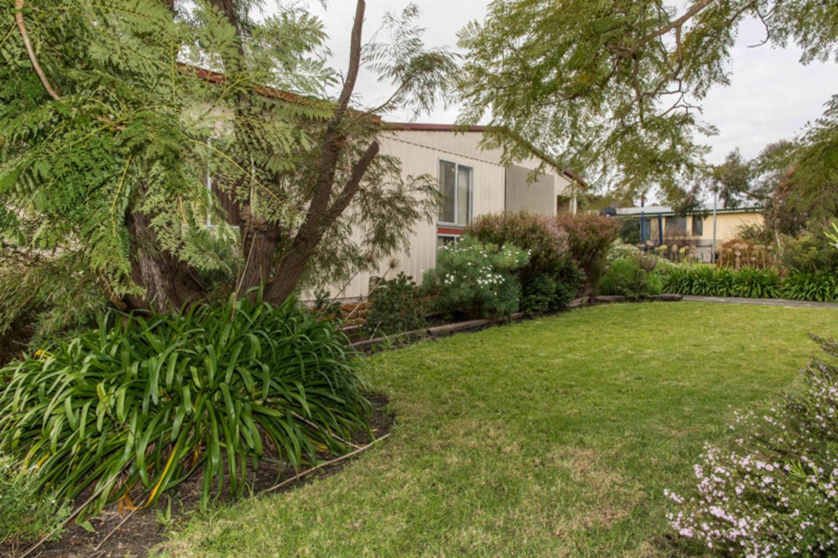 23 Williamson Avenue, Narrikup WA 6326, Image 2