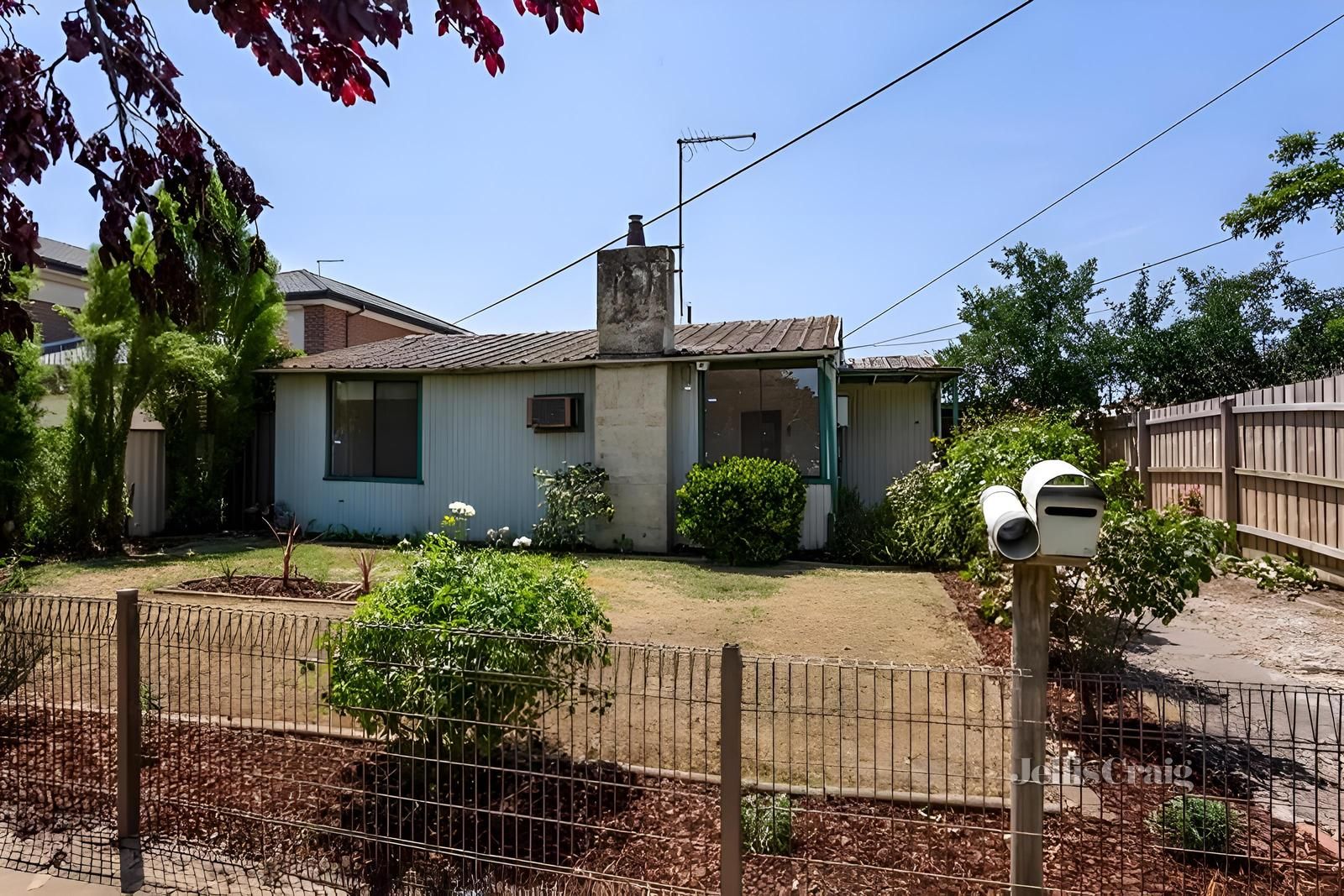 2 bedrooms House in 4 Kent Street BRAYBROOK VIC, 3019