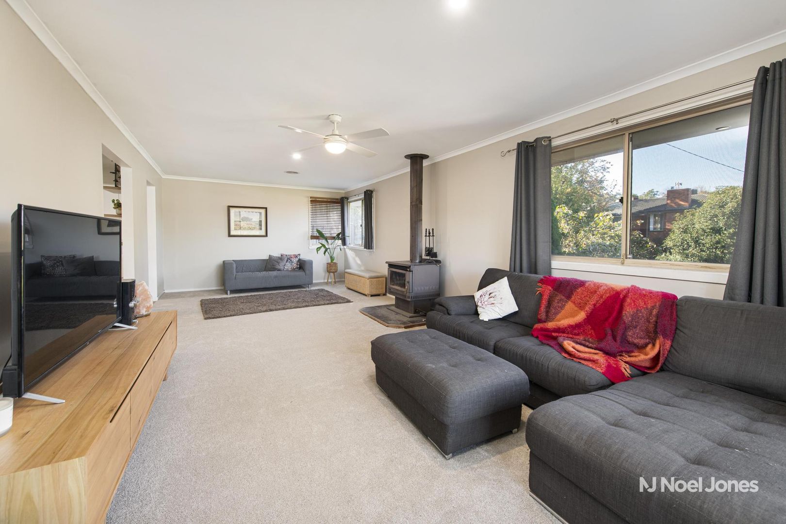 2 Numeralla Street, Mooroolbark VIC 3138, Image 1