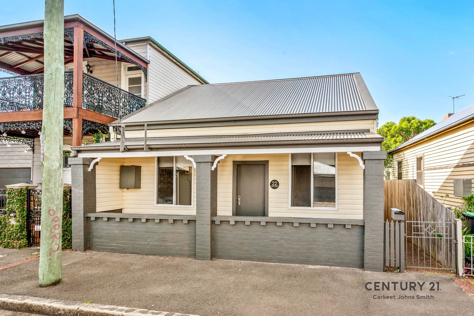 2 bedrooms House in 22 Dent Street ISLINGTON NSW, 2296