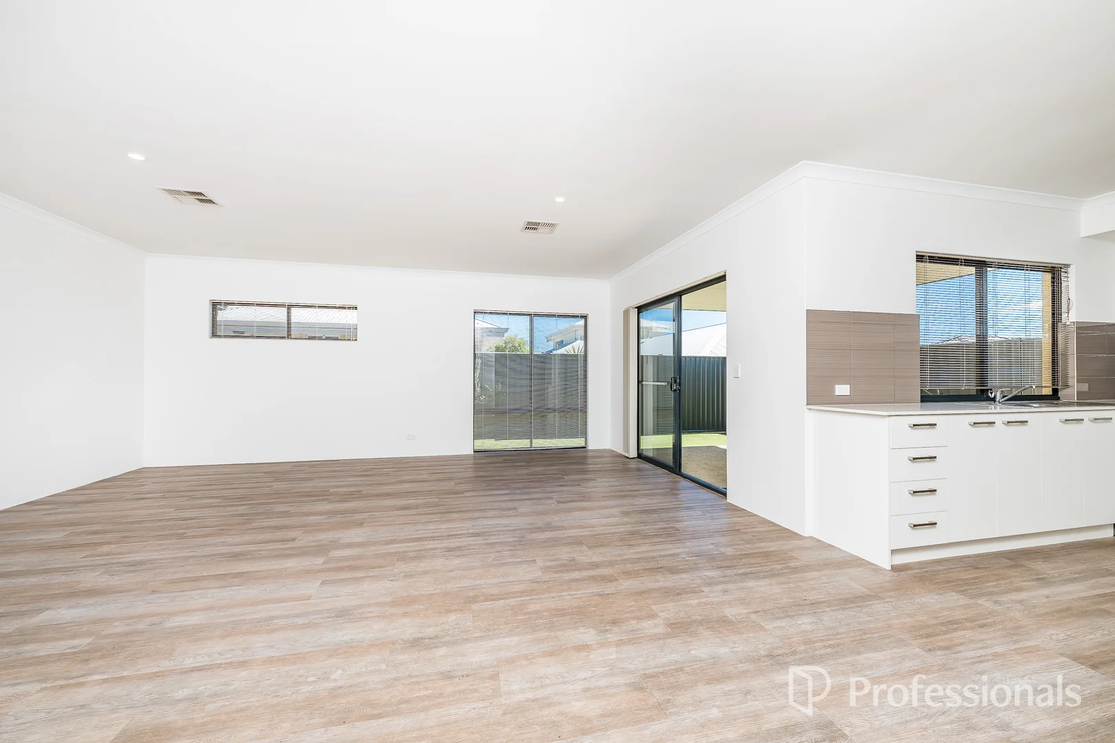 Additional image 14 of 30 Vitrinella Avenue, Jindalee WA 6036