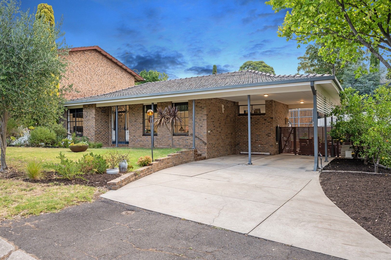 3 bedrooms House in 4 Green Gate Crescent BEAUMONT SA, 5066