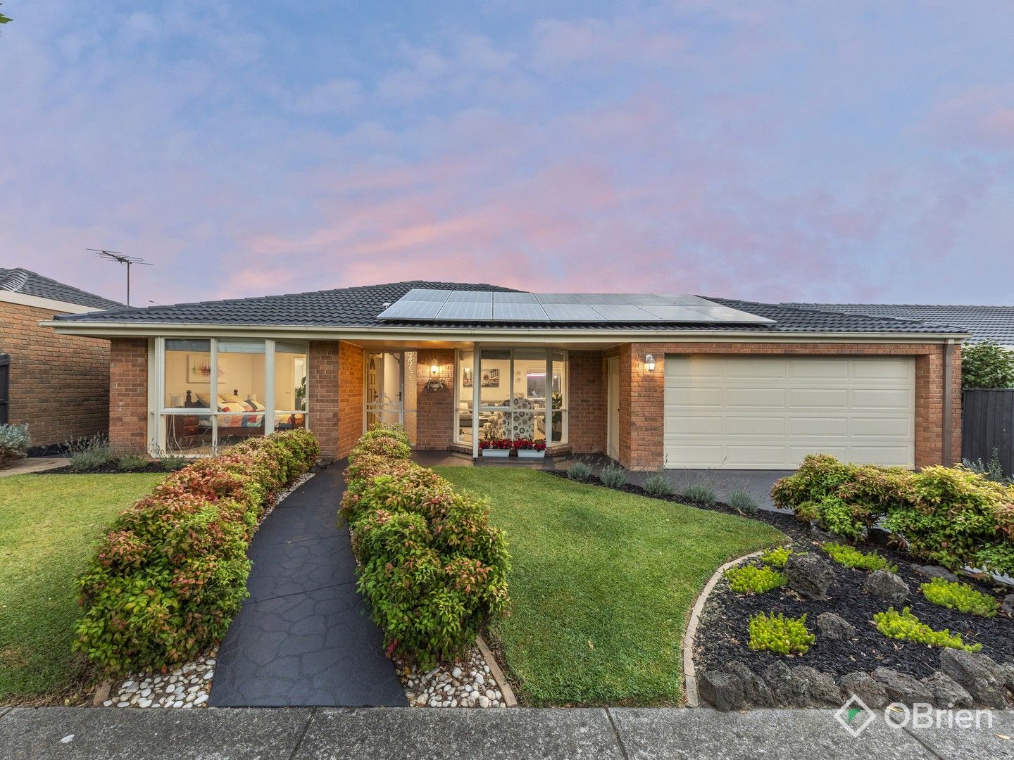 23 Hedgeley Drive, Berwick VIC 3806, Image 0