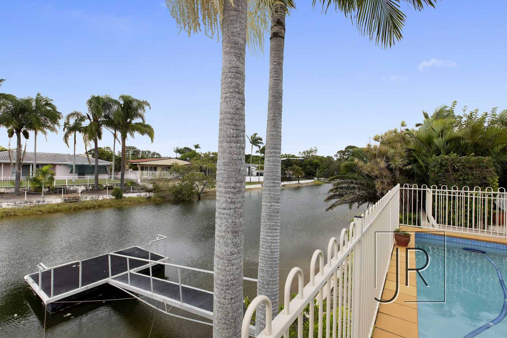 8 Ensenada Court, Broadbeach Waters QLD 4218, Image 2