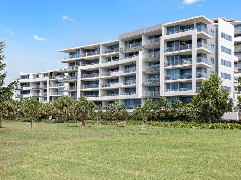 206/41 Harbour Town Drive, Biggera Waters QLD 4216, Image 1