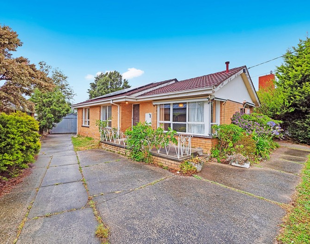 16 Alma Road, Hampton Park VIC 3976