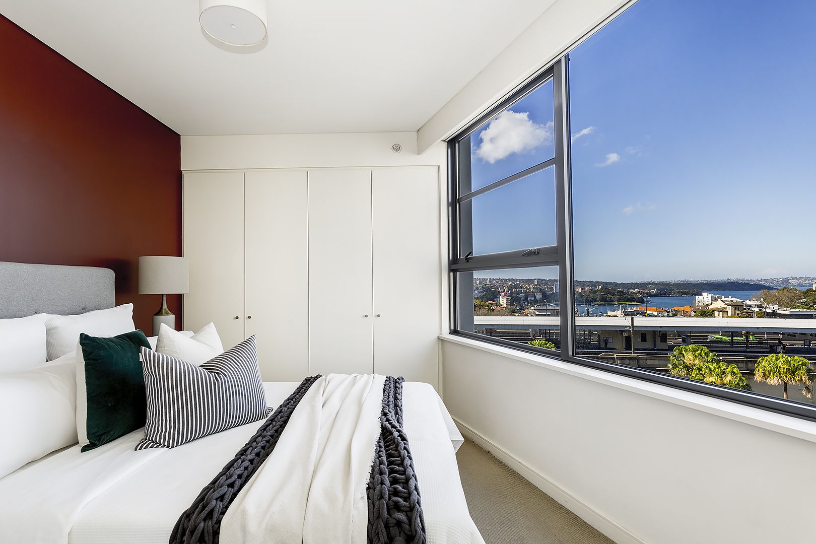 1710/30 Glen Street, Milsons Point NSW 2061, Image 2