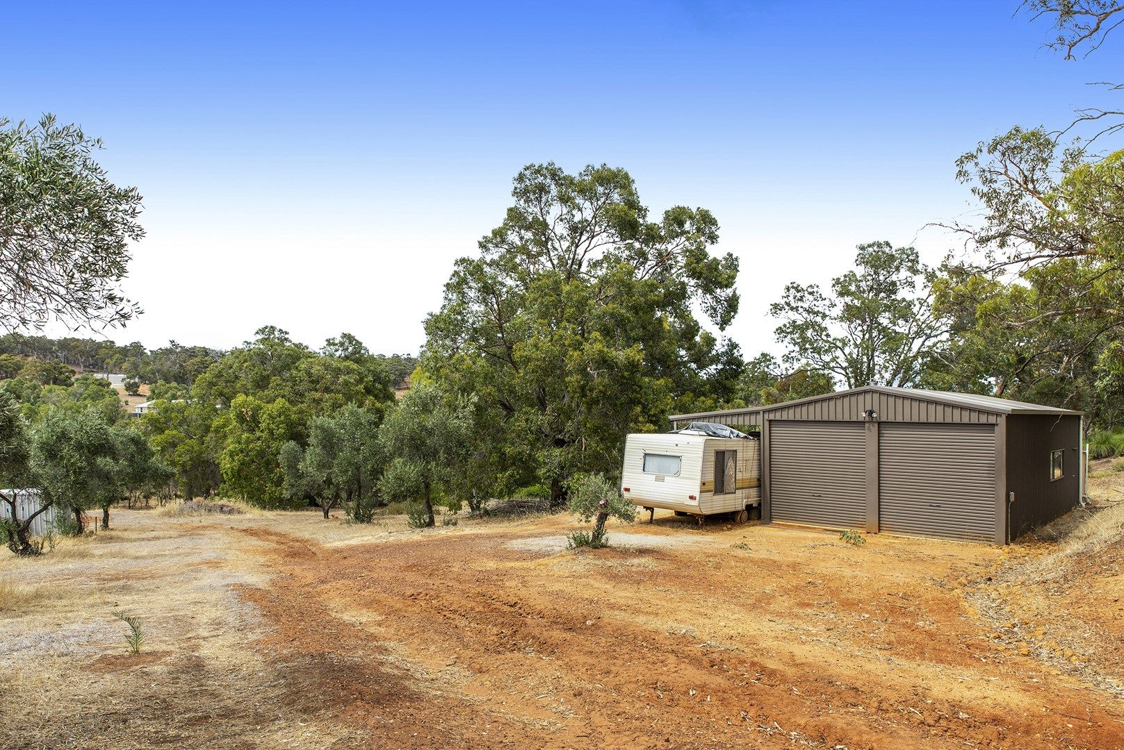 35 Lorikeet Court, Chittering WA 6084, Image 0