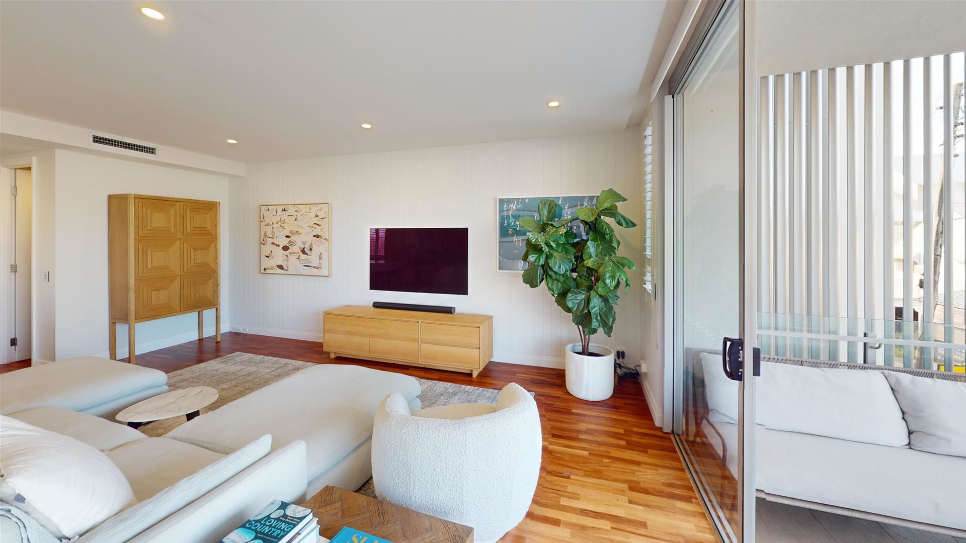 3 bedrooms Apartment / Unit / Flat in 4/160 Jefferson Lane PALM BEACH QLD, 4221