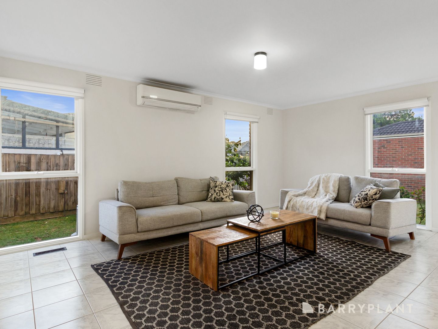 1/11 Dumfries Way, Wantirna VIC 3152, Image 1