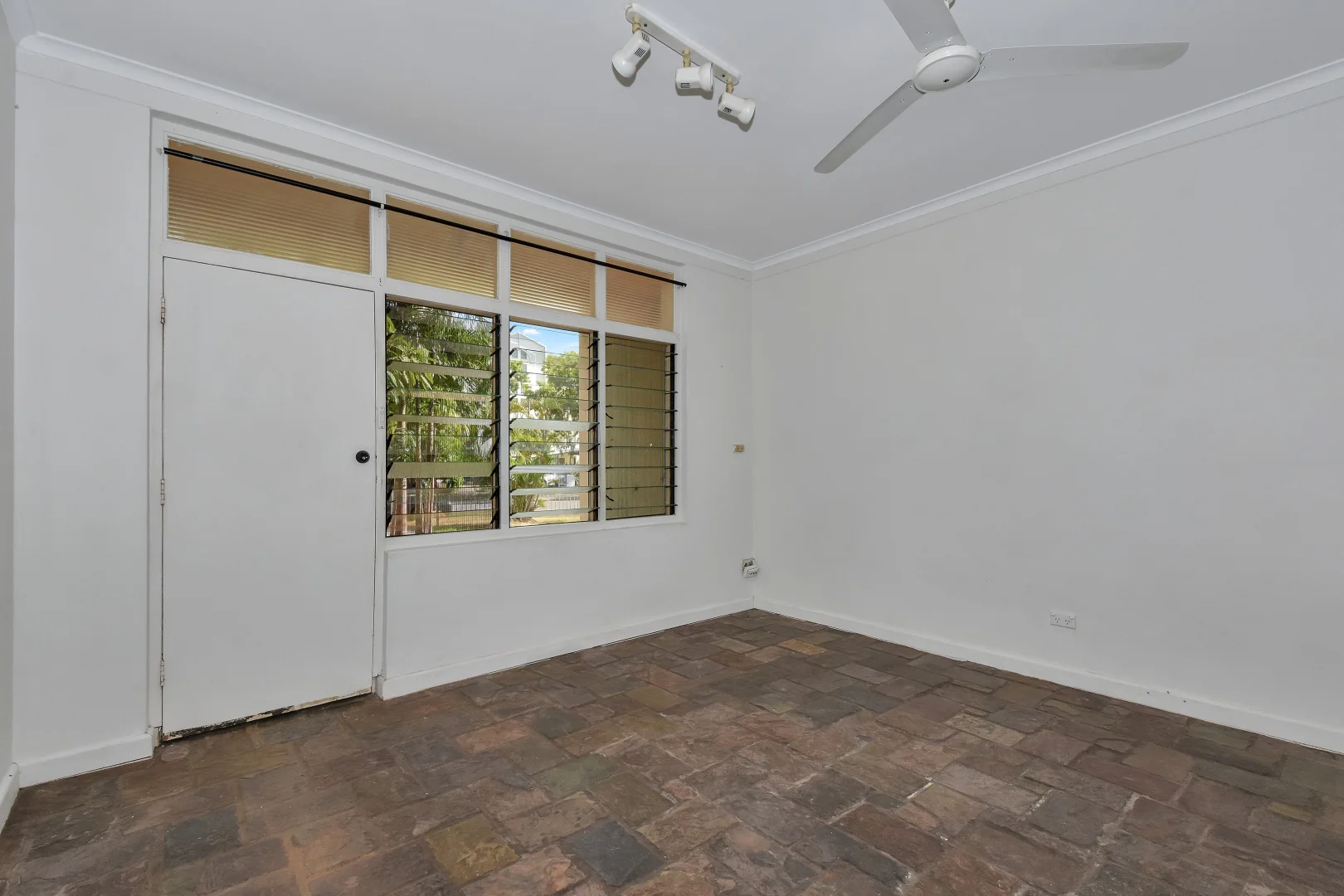 Additional image 8 of 2/68 Progress Drive, Nightcliff NT 0810