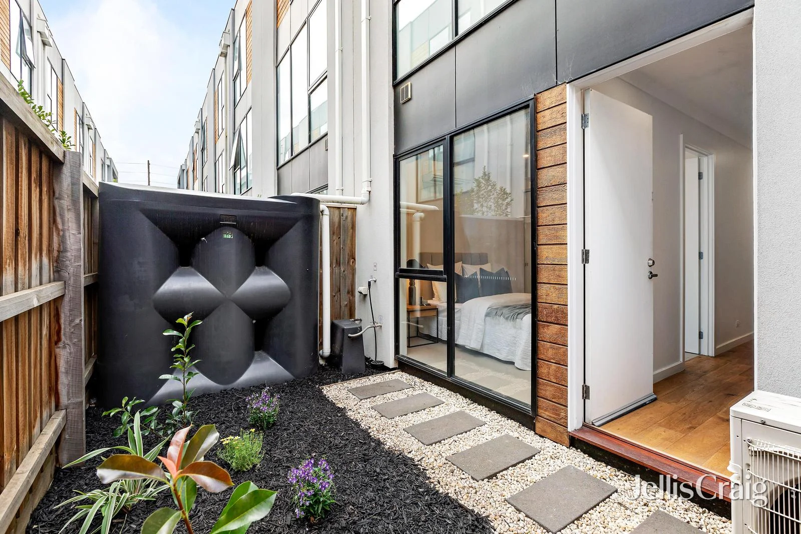 Additional image 7 of 16 Tomkins Road, Port Melbourne VIC 3207