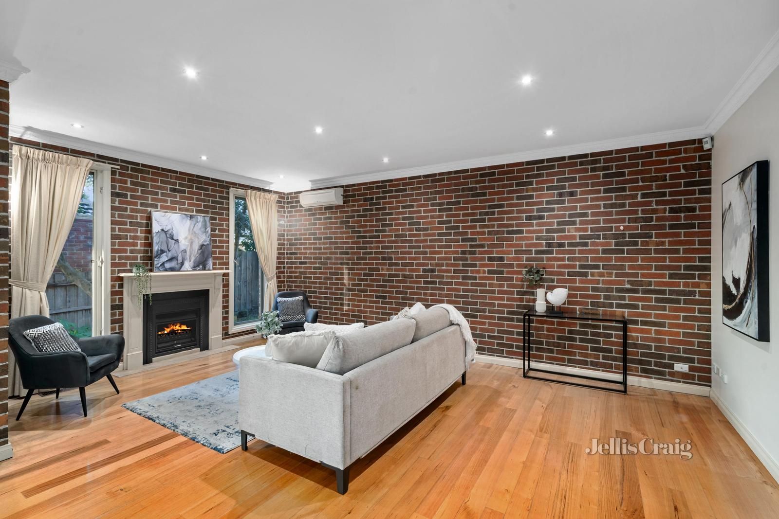 2/12 Parkside Street, Blackburn VIC 3130, Image 2