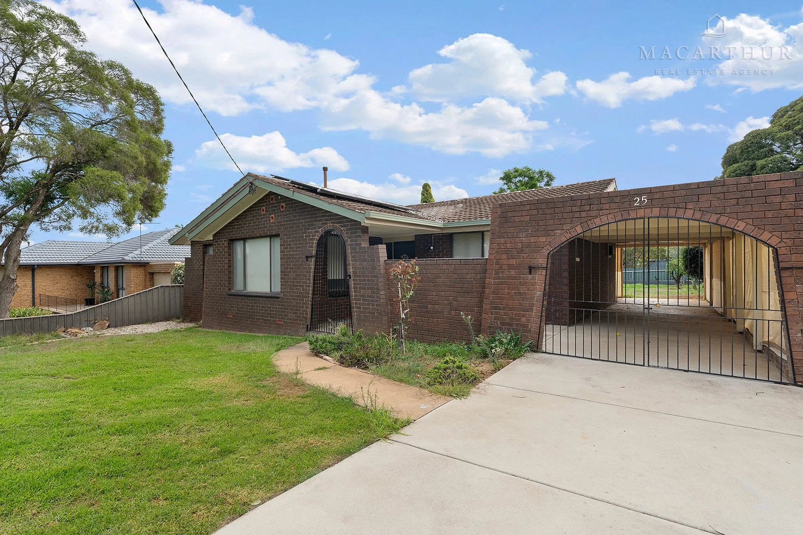 Primary image of 25 Bavaria Street, Tolland NSW 2650