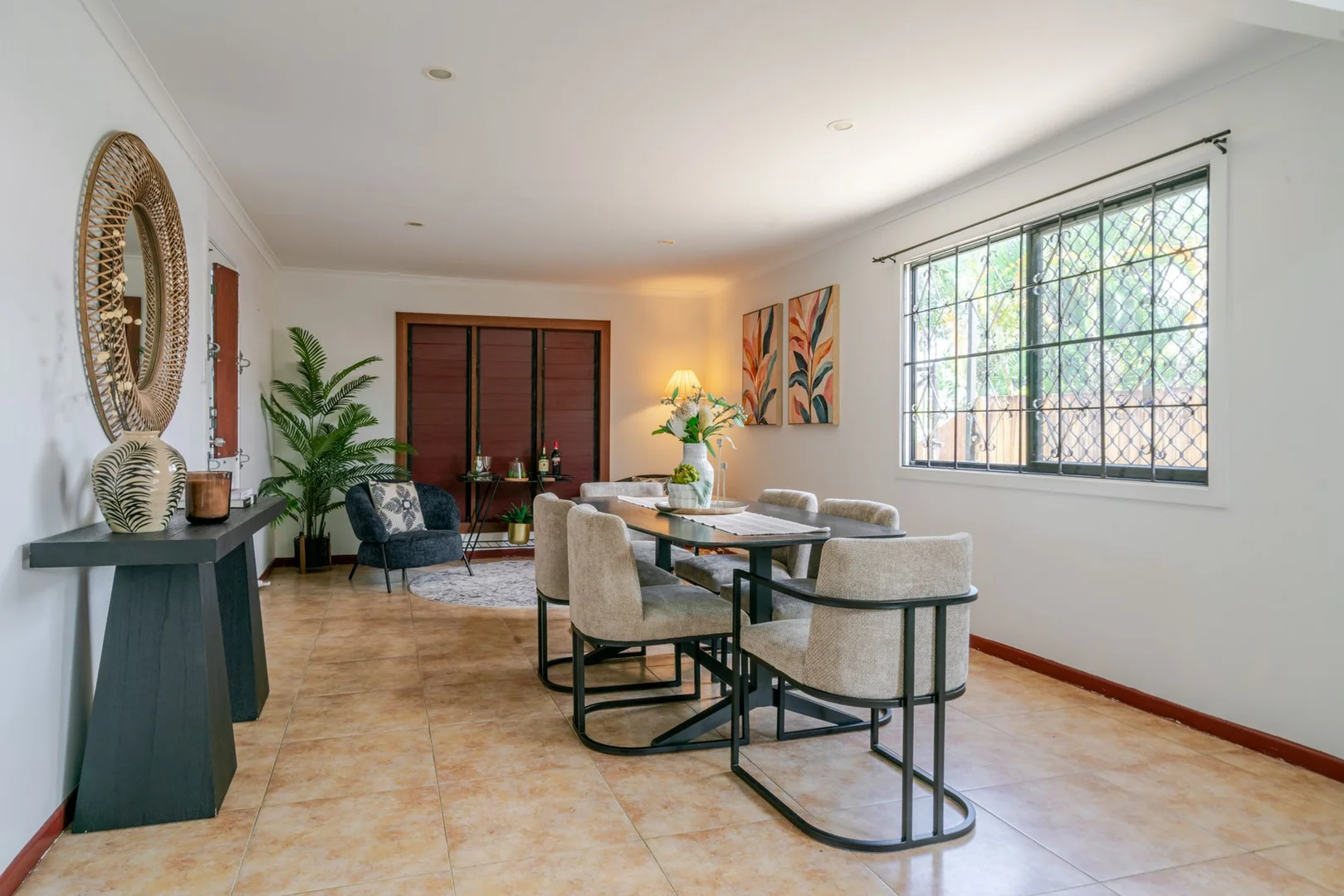 Additional image 2 of 28 Earl, Westcourt QLD 4870