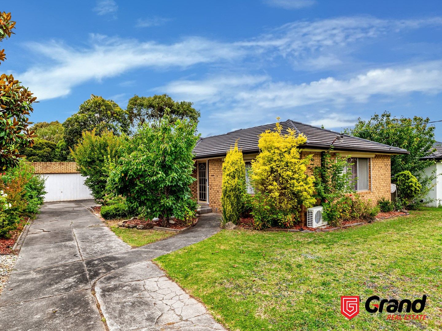 4 bedrooms House in 29 Fountain Drive NARRE WARREN VIC, 3805