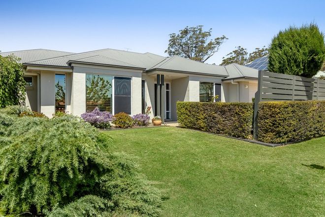 Picture of 14 Fadden Crescent, MIDDLE RIDGE QLD 4350