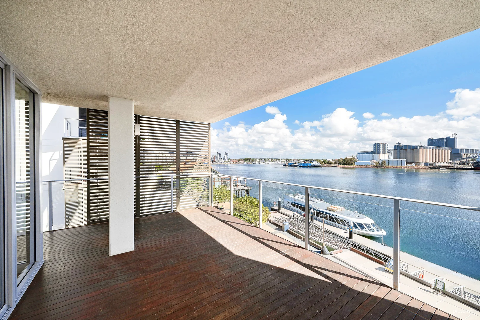 Additional image 9 of 304/5 Honeysuckle Drive, Newcastle NSW 2300