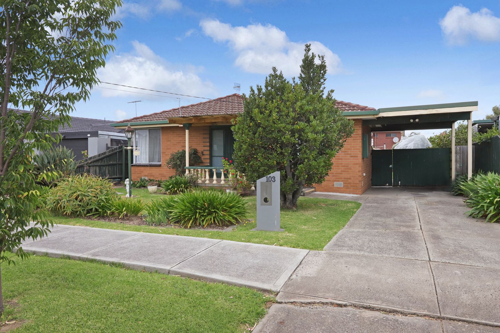 103 Gillespie Road, Kings Park VIC 3021, Image 2