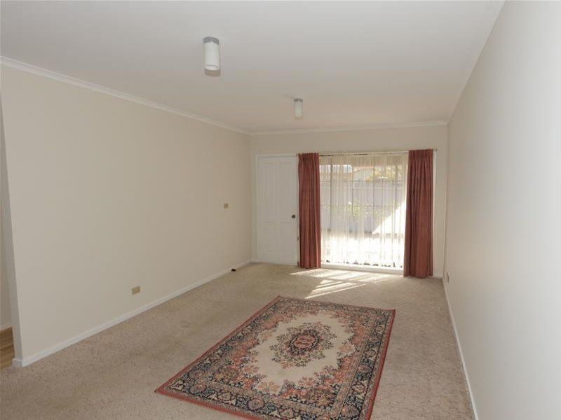 3/105 Sharp Street, Yarrawonga VIC 3730, Image 2