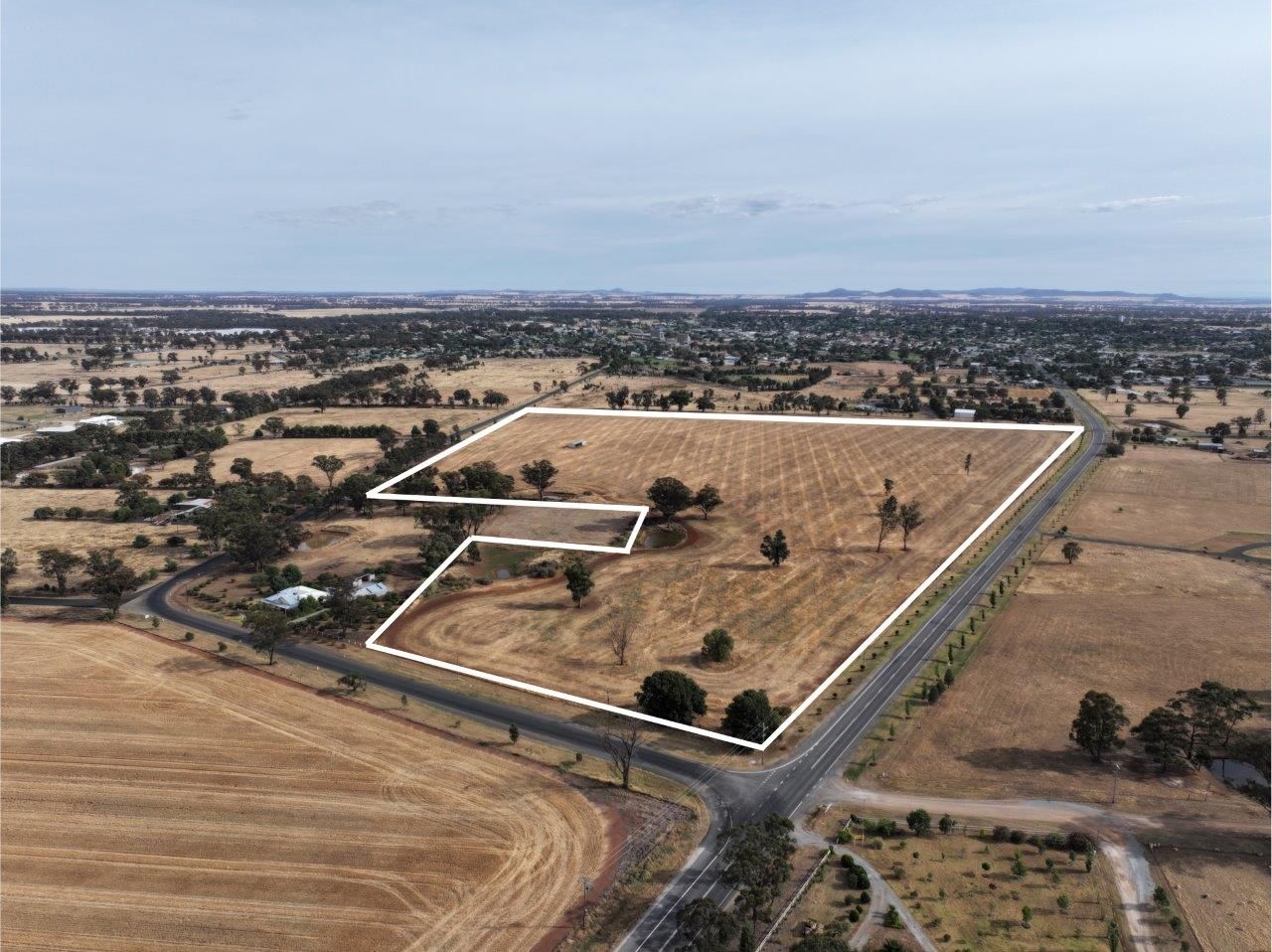 39 Kurrajong Street, Temora NSW 2666 Domain