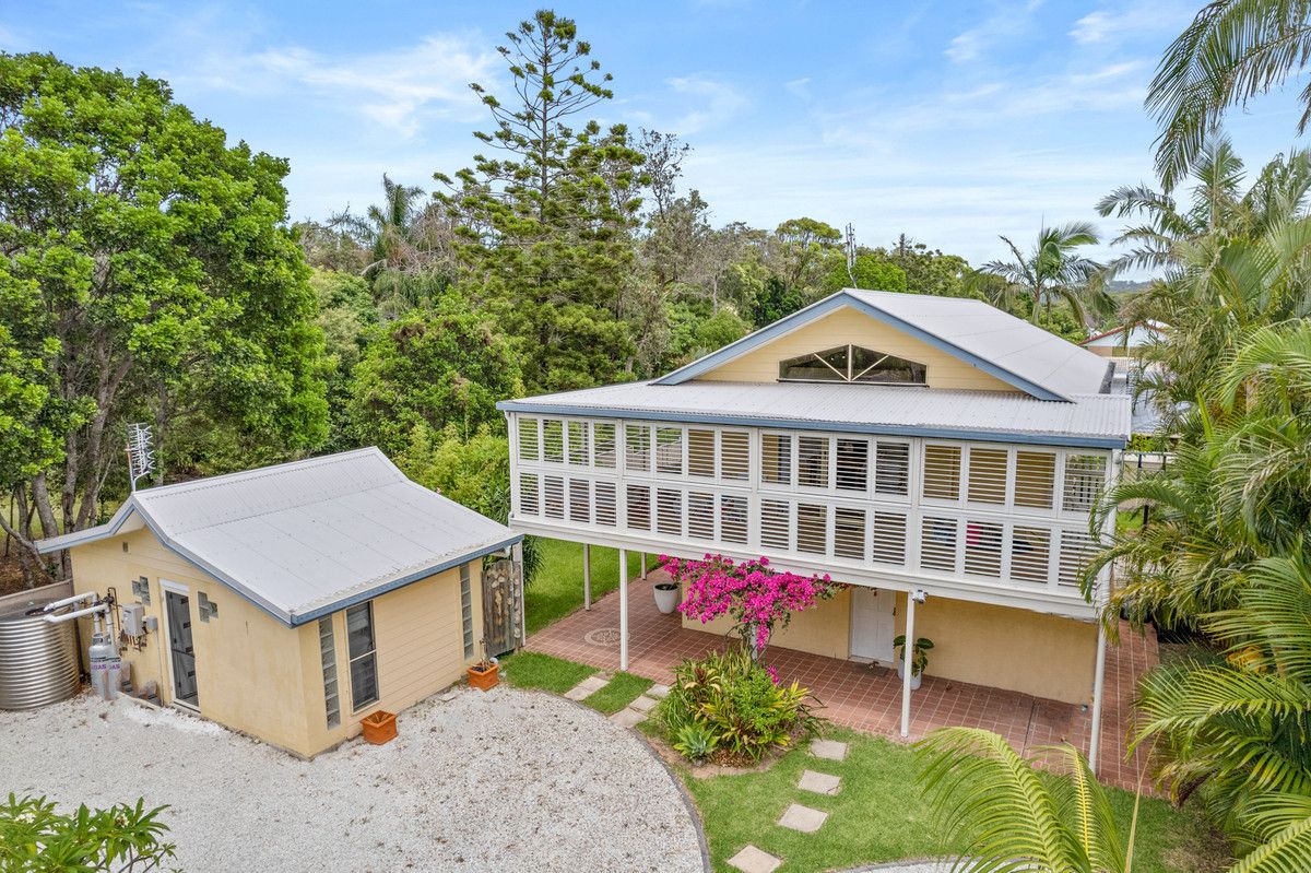 4 Ocean Street, Byron Bay NSW 2481 House For Rent Domain