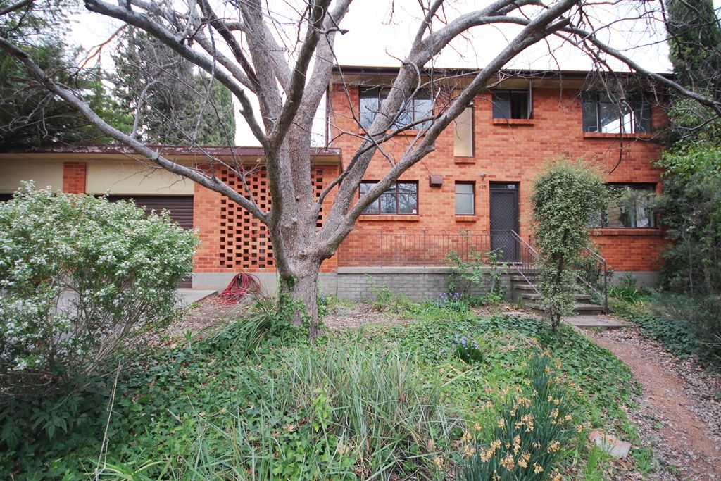 125 Carnegie Crescent, Red Hill ACT 2603, Image 2