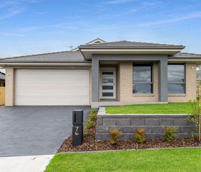 Picture of 7 Lucan Street, Chisholm